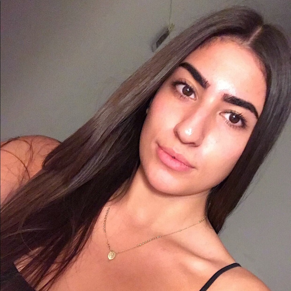 Meet your Posher, Mariana